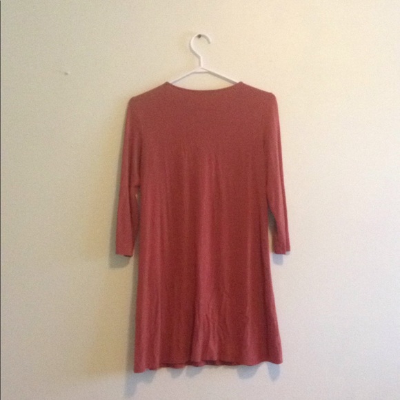 Mid-Sleeve Loose Dress - Picture 2 of 3